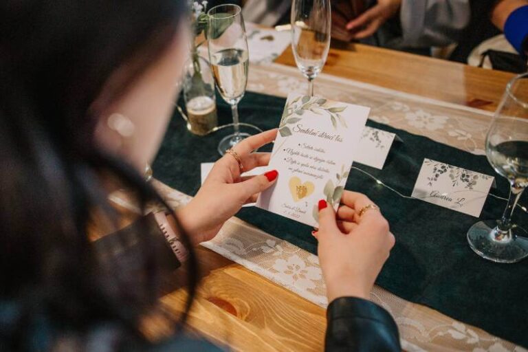 vytvořte si svatební stírací losy