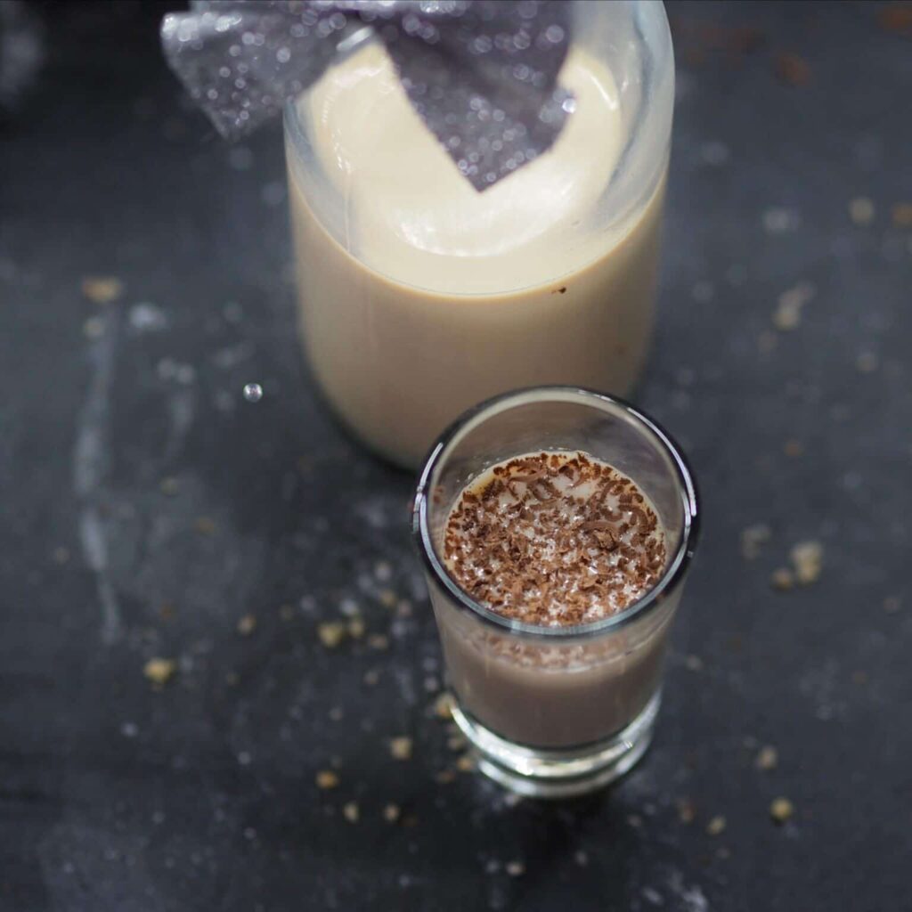 recept na domácí Baileys podle brunety v kuchyni