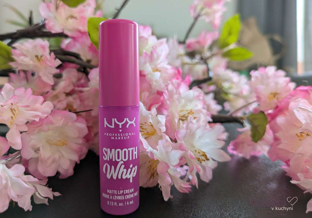 NYX Smooth Whip Matte Lip Cream recenze rtěnky