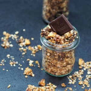 pečená granola s čokoládou
