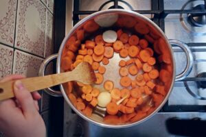 recept na mrkvovou polévku se zázvorem