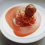 rajská s masovými koulemi