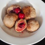 recept na třešňové knedlíky